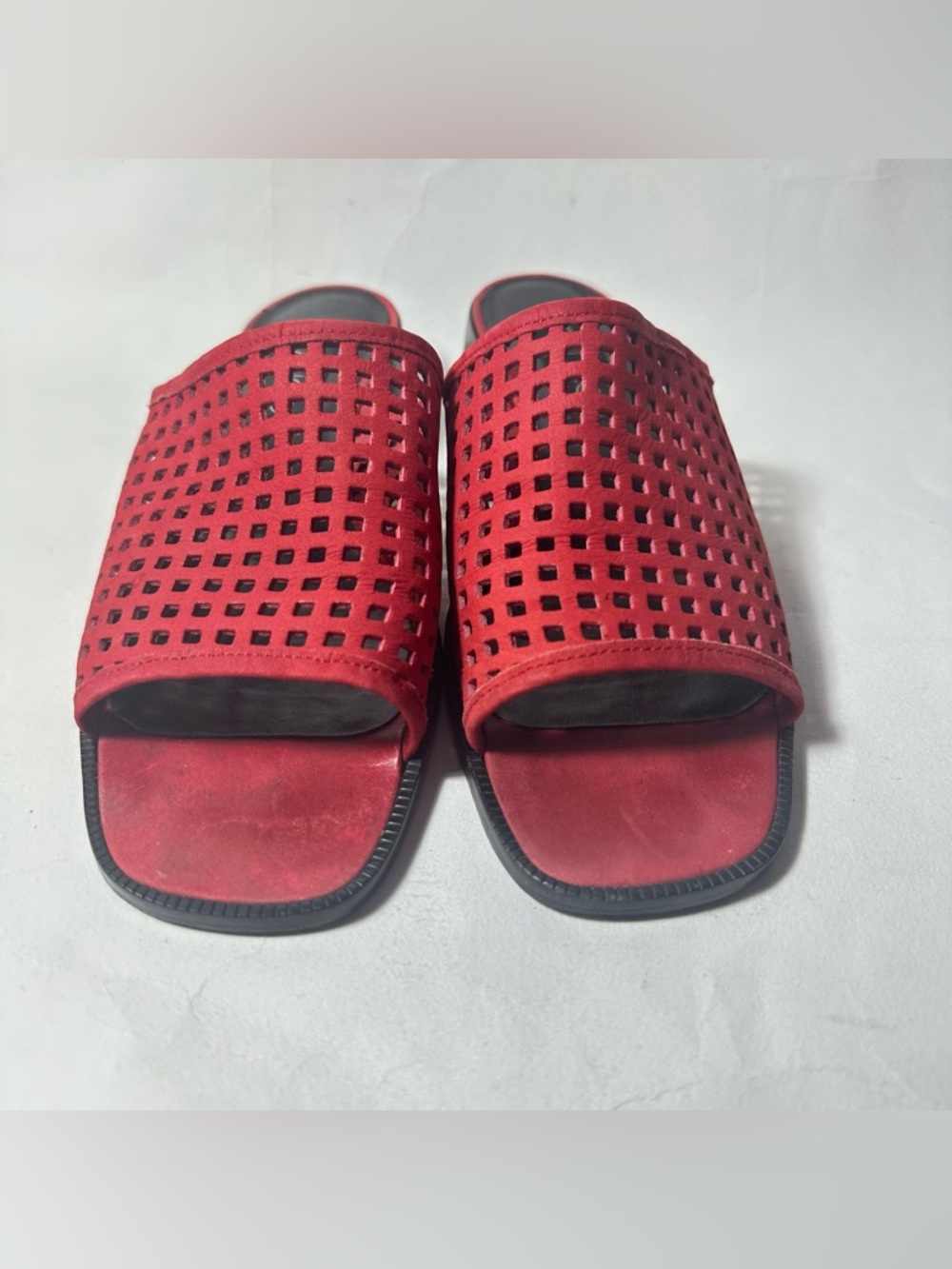 Shoes - Picture 6 of 9